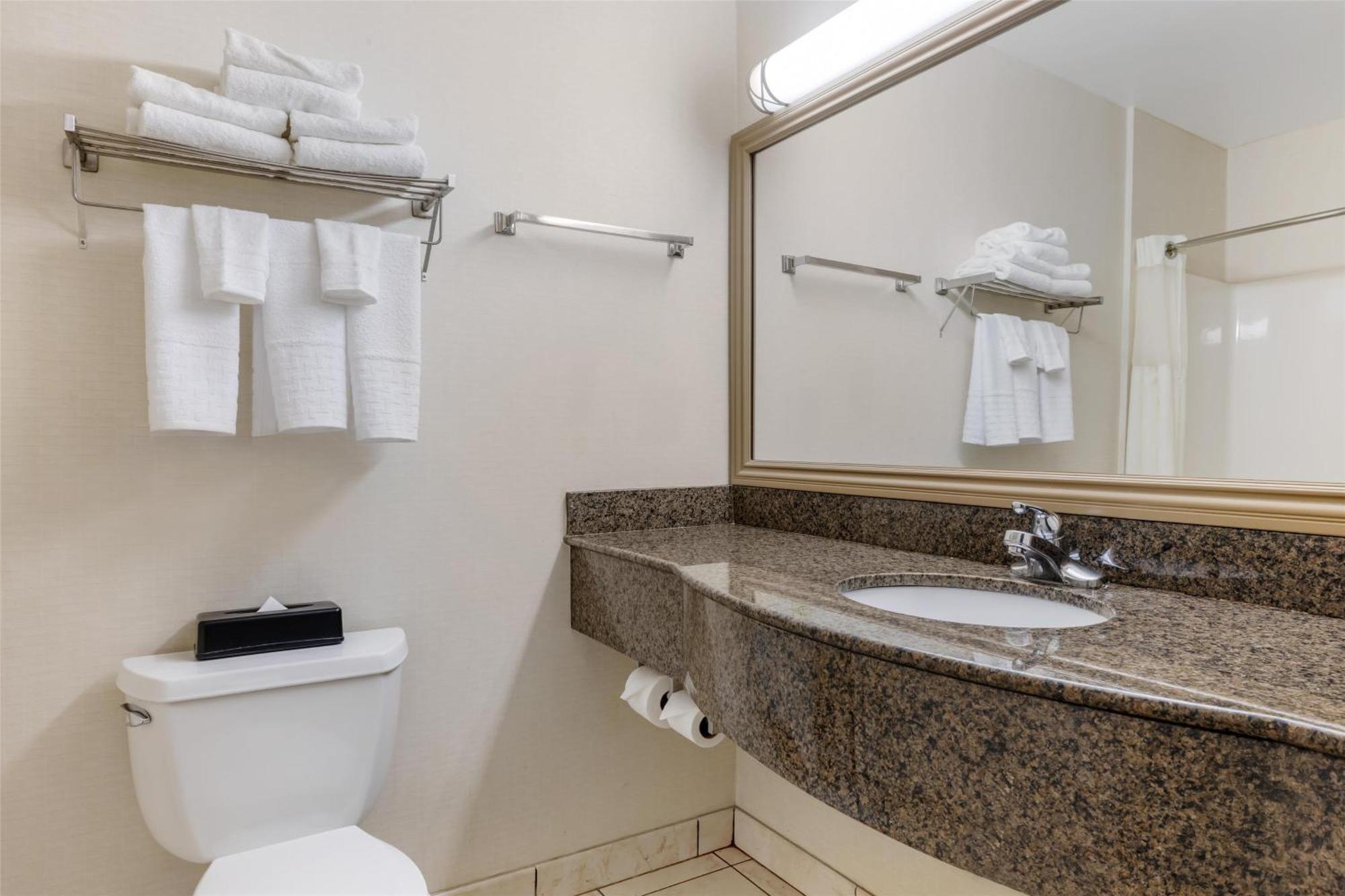 Best Western Plus Lake Elsinore Inn & Suites Exterior foto